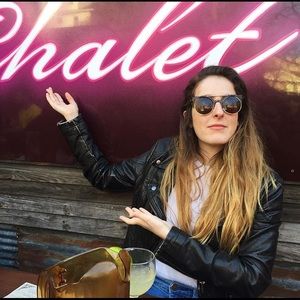 Meet your Posher, Ashley